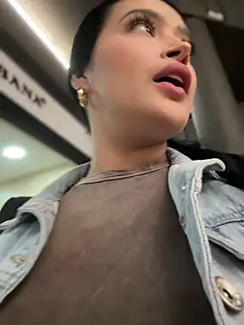 Snapshot of Sara_fun chatting on March 11, 2025, 3:23 pm Sara fun online show from March 11, 2025, 3:23 pm