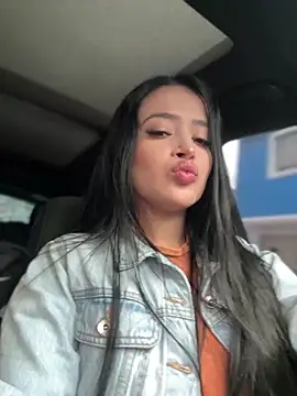 Snapshot of Sara_fun chatting on March 13, 2025, 3:06 pm Sara fun online show from March 13, 2025, 3:06 pm