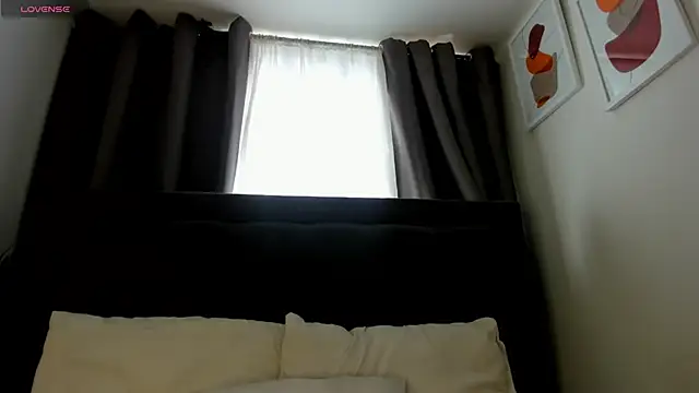 Snapshot of hanna-baker01 chatting on April 22, 2026, 2:46 pm hanna-baker01 online show from April 22, 2026, 2:46 pm