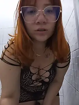 Snapshot of Curves_Nina chatting on June 20, 2026, 7:46 am Curves Nina online show from June 20, 2026, 7:46 am