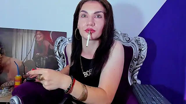 Snapshot of MistressKasandra chatting on May 29, 2026, 4:29 am MistressKasandra online show from May 29, 2026, 4:29 am