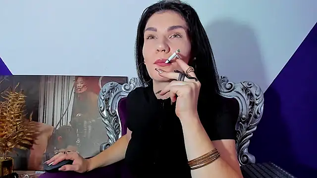 Snapshot of MistressKasandra chatting on June 20, 2026, 4:28 am MistressKasandra online show from June 20, 2026, 4:28 am