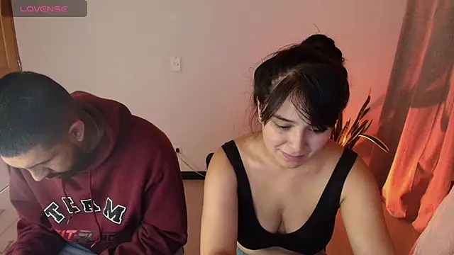 Alyssa and DAngelo online show from May 8, 2026, 2:04 am
