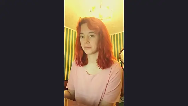 Snapshot of amberrrdolll_ chatting on May 4, 2026, 10:56 pm amberrrdolll online show from May 4, 2026, 10:56 pm