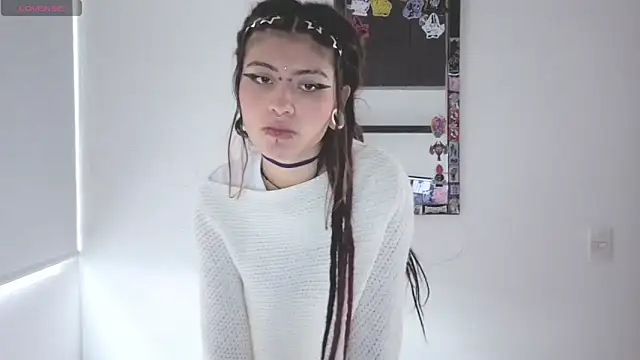 Snapshot of giulietta_monsalve chatting on April 19, 2026, 2:51 pm giulietta monsalve online show from April 19, 2026, 2:51 pm