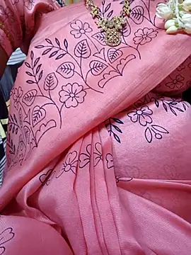 icenila online show from April 20, 2026, 3:46 pm