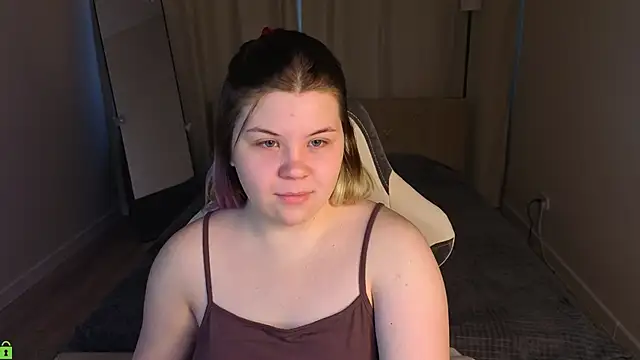 Snapshot of Kristen_Gibbs chatting on May 14, 2026, 12:51 am Kristen Gibbs online show from May 14, 2026, 12:51 am
