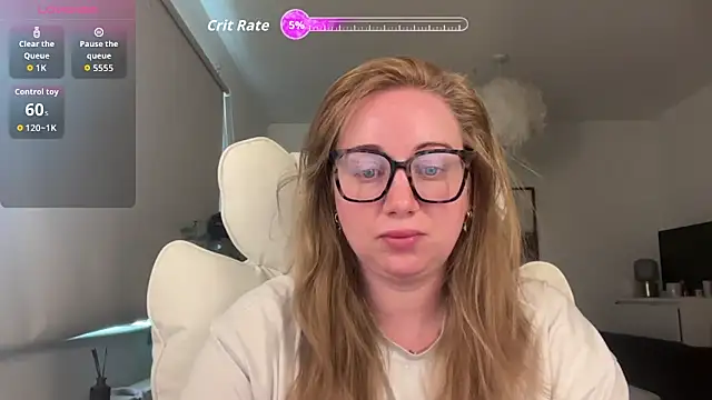 arielsweetieee online show from May 21, 2026, 6:00 am