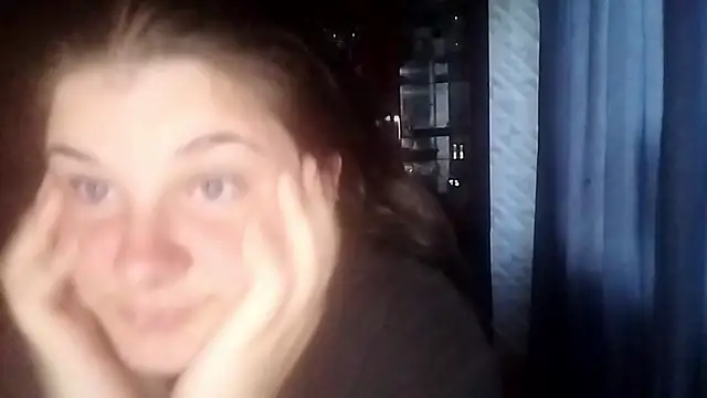 Snapshot of BeatriceMolands chatting on May 28, 2026, 5:41 pm BeatriceMolands online show from May 28, 2026, 5:41 pm