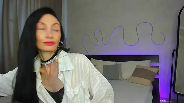 Avrora Mars online show from May 2, 2026, 9:14 am