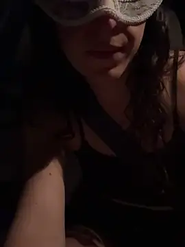 Snapshot of KittyandTeddy chatting on June 3, 2026, 10:25 pm KittyandTeddy online show from June 3, 2026, 10:25 pm