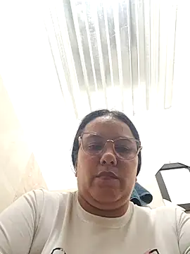 Snapshot of Samanta-42 chatting on July 6, 2026, 3:02 am Samanta-42 online show from July 6, 2026, 3:02 am