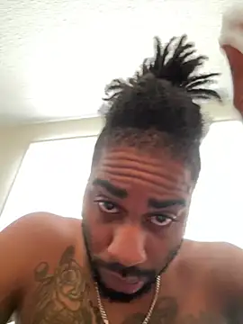 dsddy1912 online show from April 16, 2026, 5:25 pm