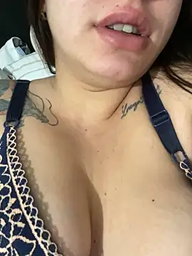 Livia-cortez online show from July 17, 2026, 2:14 pm
