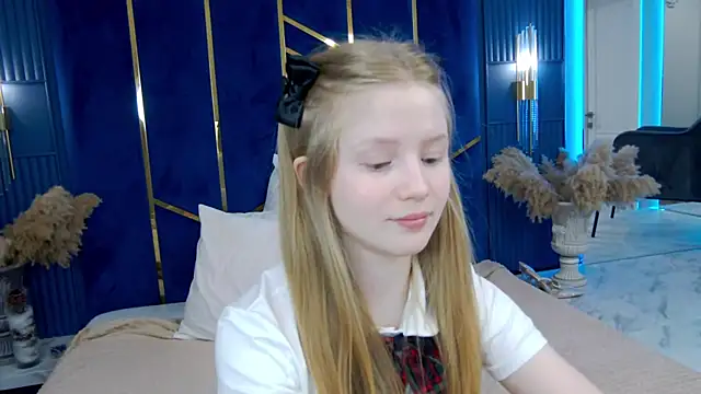 Snapshot of LilianHowards chatting on April 19, 2026, 9:21 am LilianHowards online show from April 19, 2026, 9:21 am