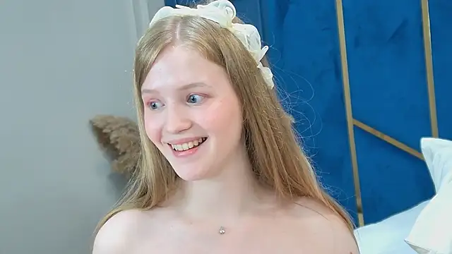 LilianHowards online show from July 8, 2026, 1:12 pm