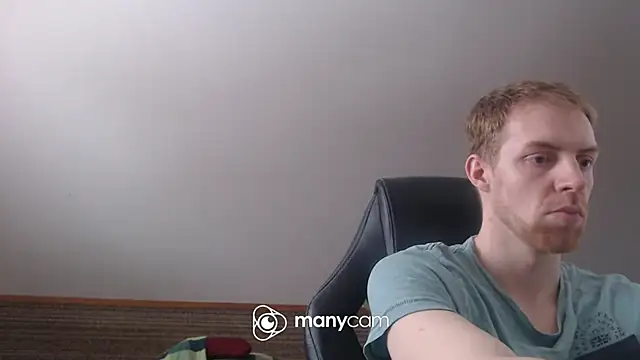 Snapshot of Milkyman7 chatting on February 21, 2026, 12:40 pm Milkyman7 online show from February 21, 2026, 12:40 pm