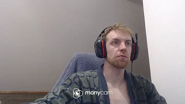 Snapshot of Milkyman7 chatting on January 7, 2026, 9:53 pm Milkyman7 online show from January 7, 2026, 9:53 pm