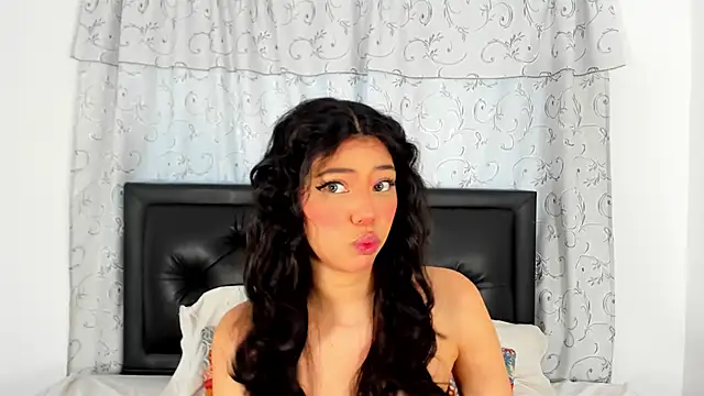 Snapshot of Nathy_Pelaez chatting on June 4, 2026, 11:59 am Nathy Pelaez online show from June 4, 2026, 11:59 am