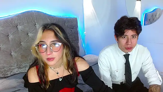 mrandmrsvixencs online show from May 28, 2026, 3:58 am