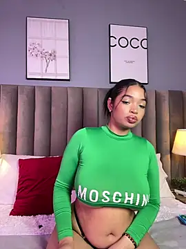 LilyFoox online show from May 15, 2026, 12:58 pm