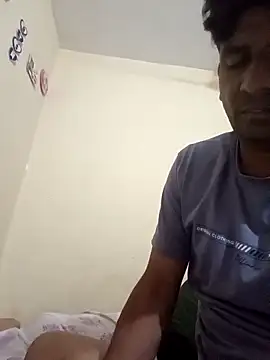 Hot-tina01 online show from April 17, 2026, 6:00 pm