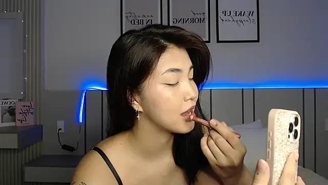 Maiaxoxo online show from June 2, 2026, 1:16 am