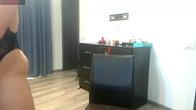 alicia2hot online show from June 2, 2026, 6:02 am
