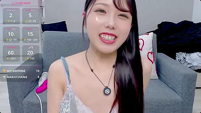 Snapshot of Minamina2 chatting on August 2, 2026, 6:23 am Minamina2 online show from August 2, 2026, 6:23 am
