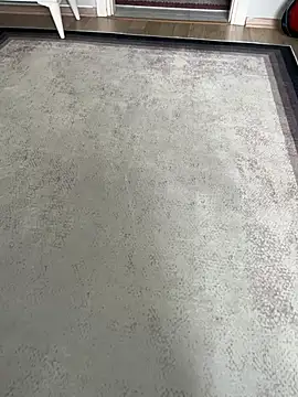 kdryldz2580 online show from April 17, 2026, 12:41 pm