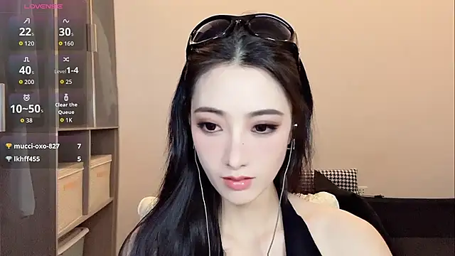 Xixi-mm online show from July 4, 2026, 1:04 pm