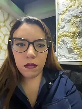AliceMtz online show from May 15, 2026, 8:51 pm