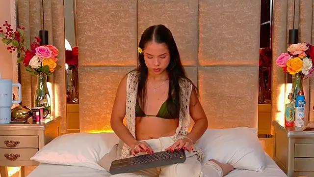 Valeria-Beltran online show from May 23, 2026, 4:00 am
