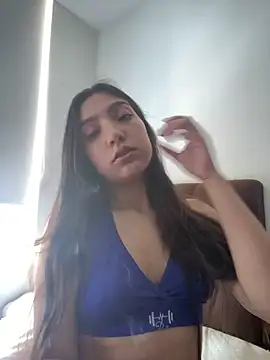 Snapshot of Soffy_20 chatting on June 18, 2026, 4:56 pm Soffy 20 online show from June 18, 2026, 4:56 pm