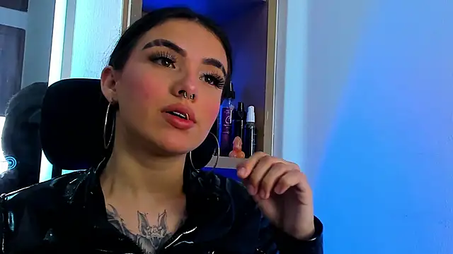 isabella hv online show from June 24, 2026, 7:01 pm