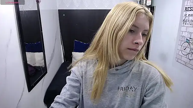 Snapshot of nancy_blonde chatting on July 11, 2026, 12:49 pm nancy blonde online show from July 11, 2026, 12:49 pm