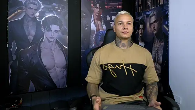 Snapshot of damian_becker chatting on June 3, 2026, 6:45 pm damian becker online show from June 3, 2026, 6:45 pm