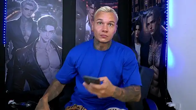 Snapshot of damian_becker chatting on July 6, 2026, 10:56 pm damian becker online show from July 6, 2026, 10:56 pm