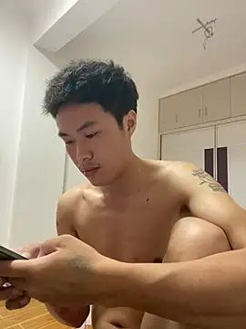 xiaowu888 online show from May 10, 2026, 12:42 pm