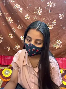 Snapshot of CuteHaseena chatting on May 1, 2026, 7:35 am CuteHaseena online show from May 1, 2026, 7:35 am