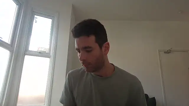 frenchbdmaninlondon online show from April 18, 2026, 12:40 pm