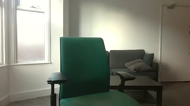 frenchbdmaninlondon online show from April 19, 2026, 6:10 pm