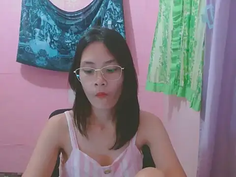 Snapshot of Sweetsexylady19 chatting on July 11, 2026, 6:35 am Sweetsexylady19 online show from July 11, 2026, 6:35 am