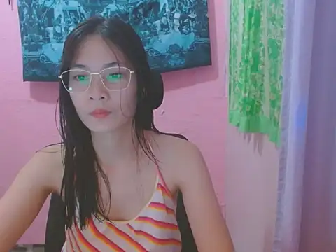 Snapshot of Sweetsexylady19 chatting on June 16, 2026, 4:45 am Sweetsexylady19 online show from June 16, 2026, 4:45 am