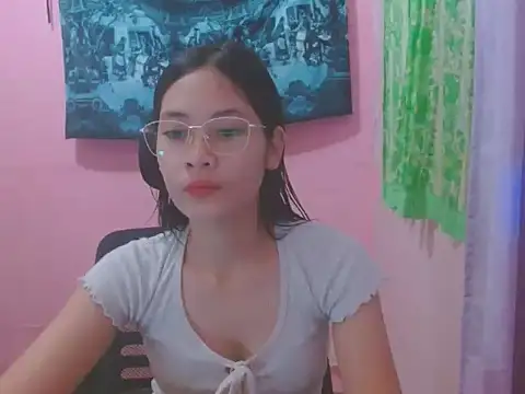 Snapshot of Sweetsexylady19 chatting on June 26, 2026, 5:35 am Sweetsexylady19 online show from June 26, 2026, 5:35 am