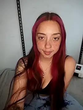Snapshot of sadashi_moon_ofice chatting on May 1, 2026, 1:43 am sadashi moon ofice online show from May 1, 2026, 1:43 am
