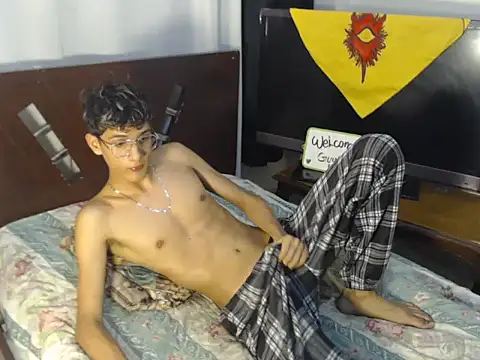 alan048idk online show from May 9, 2026, 3:48 pm
