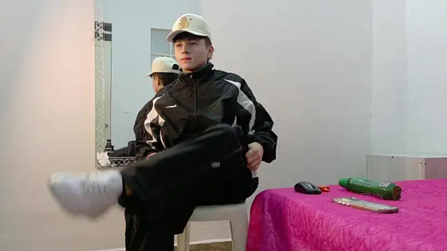 Snapshot of LunayDream chatting on July 20, 2026, 11:34 am LunayDream online show from July 20, 2026, 11:34 am