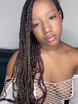 MichellIvanov online show from April 28, 2026, 5:34 am