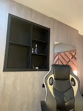 Snapshot of lya_nekko_ chatting on April 29, 2026, 5:22 am lya nekko online show from April 29, 2026, 5:22 am